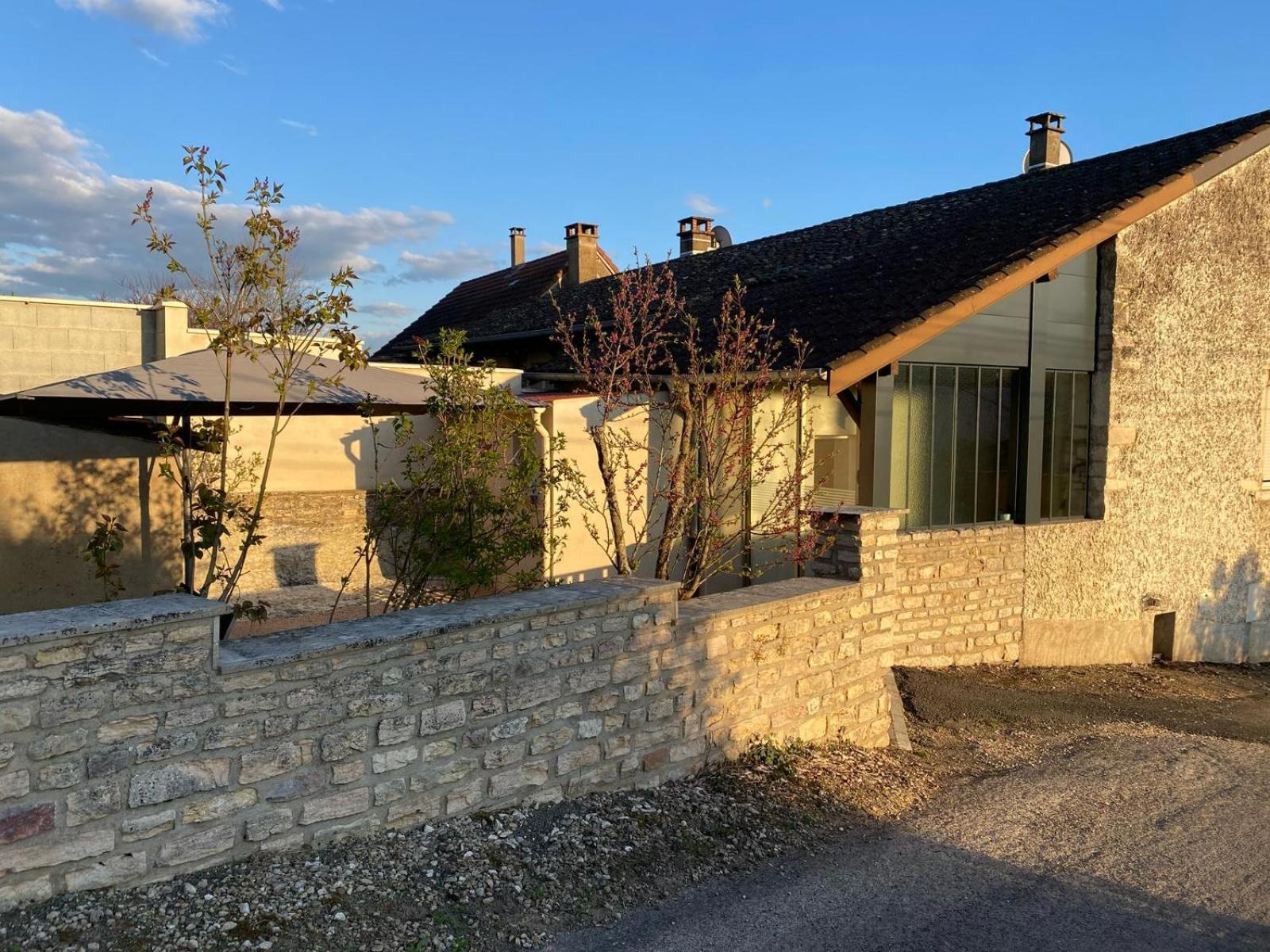 Petite Maison En Pierre Au Calme Avec Exterieur Montbellet Exterior foto